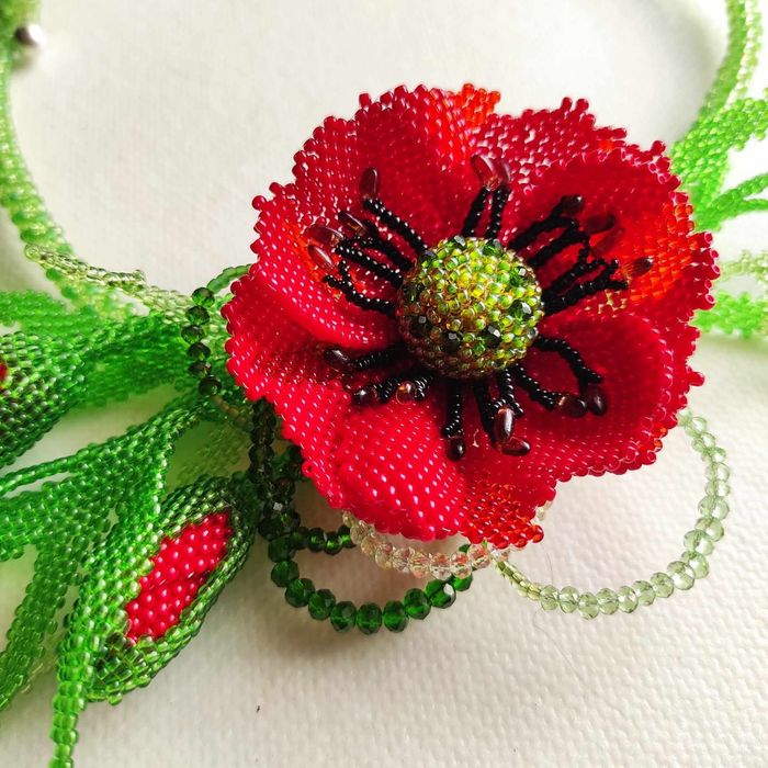 Naszyjnik 3D ,,Czerwone maki"