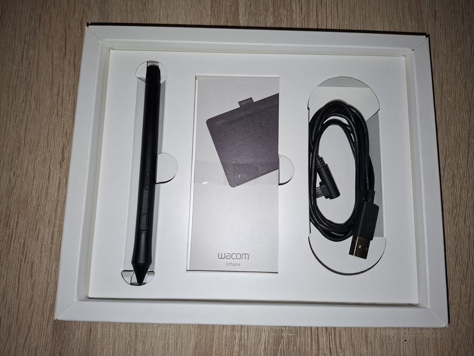 Графічний планшет Wacom Intuos CTL-4100/K0-BX