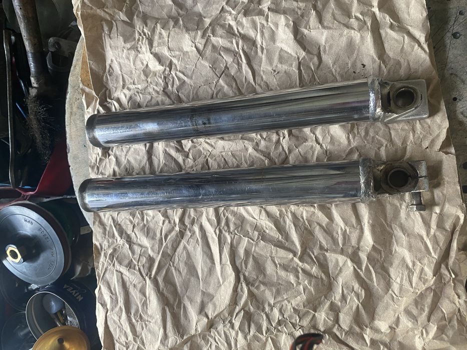 Продам   шпиці на яву 634 тормозну лапку