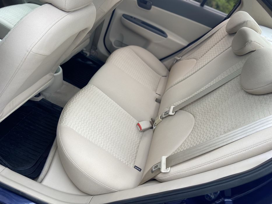 Продам HYUNDAI 97 т ПРОБЕГ состояние идеальное