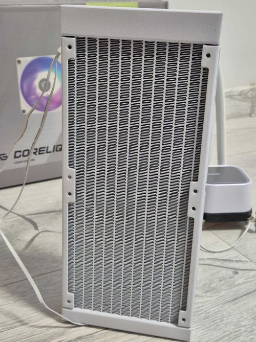 як нове Водяне охолодження 240mm MSI CoreLiquid A13 240 WH Intel.