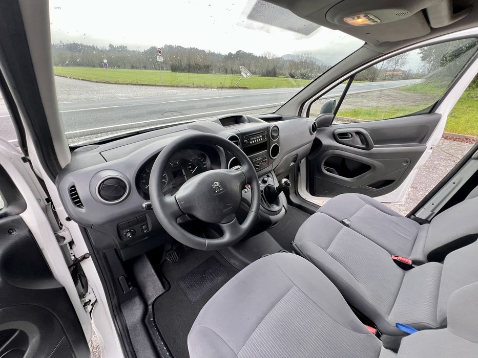 Peugeot Partner 1.6 Hdi 154.000 kms Como nova