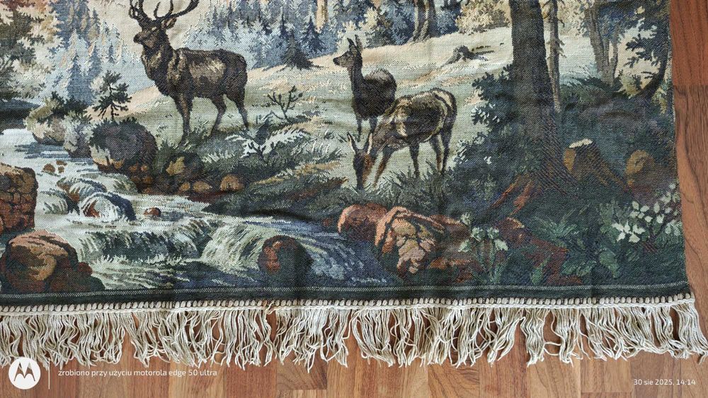 Stary gobelin na ścianę.