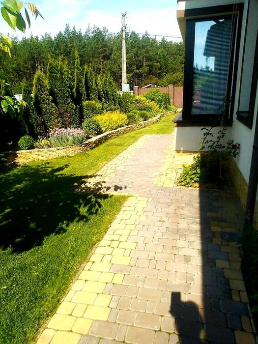 Теплий будинок біля лісу річки та Київського моря без %