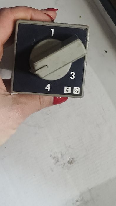 Кулачковий перемикач 25А 600V