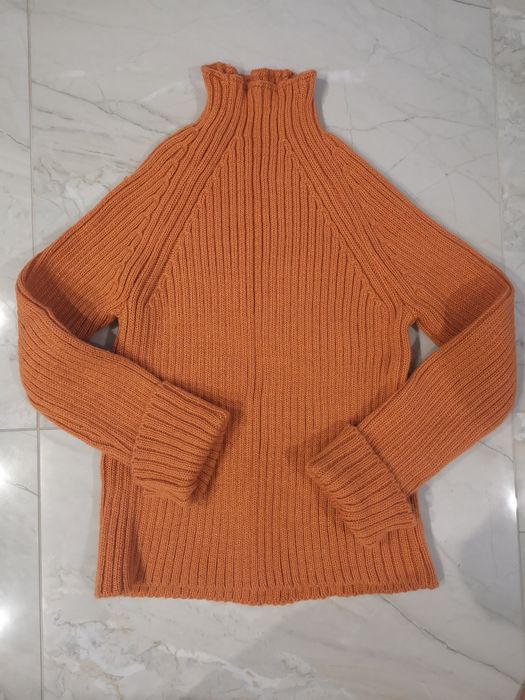 Світер тепленький