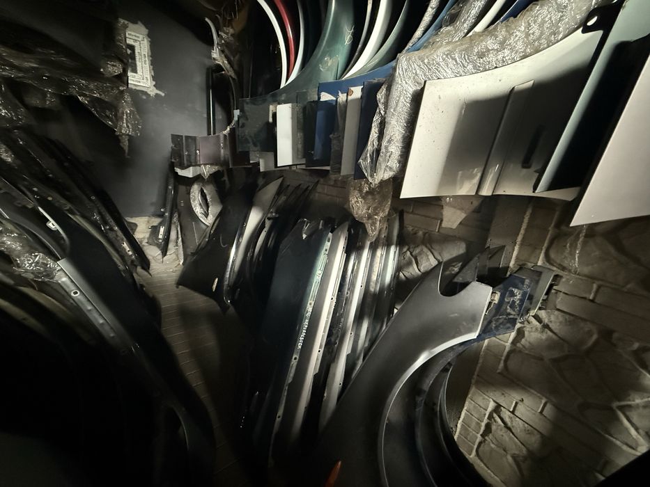 Крило BMW E46 E39 E53 E60 E61 E65 E66 Е70 E83 E87 E90 E91 F10