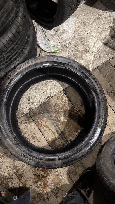 325/30/23 Pirelli