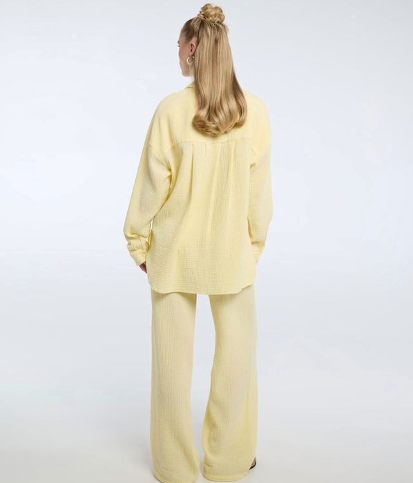 Красивый муслиновый костюм