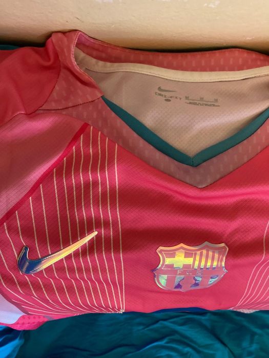 FC Barcelona 25/26 Pink Jersey