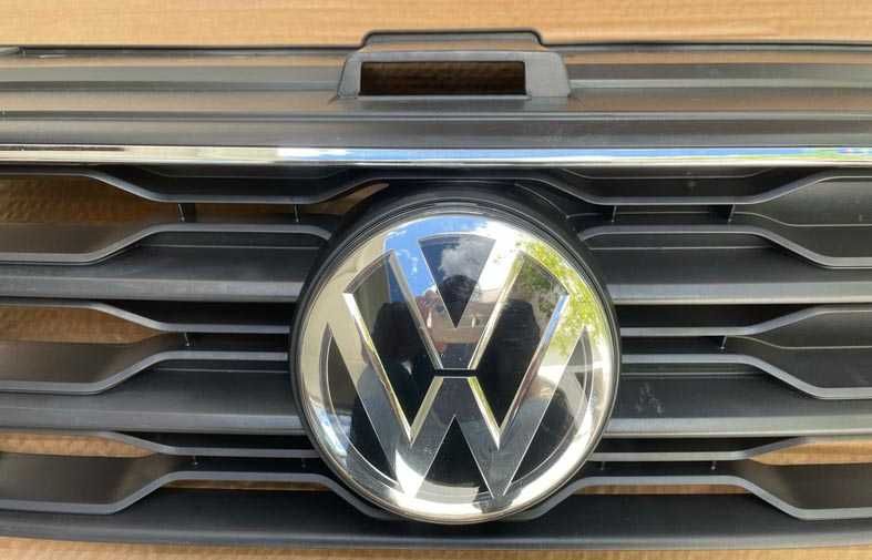 grelha frontal VW T-ROC . fase 1