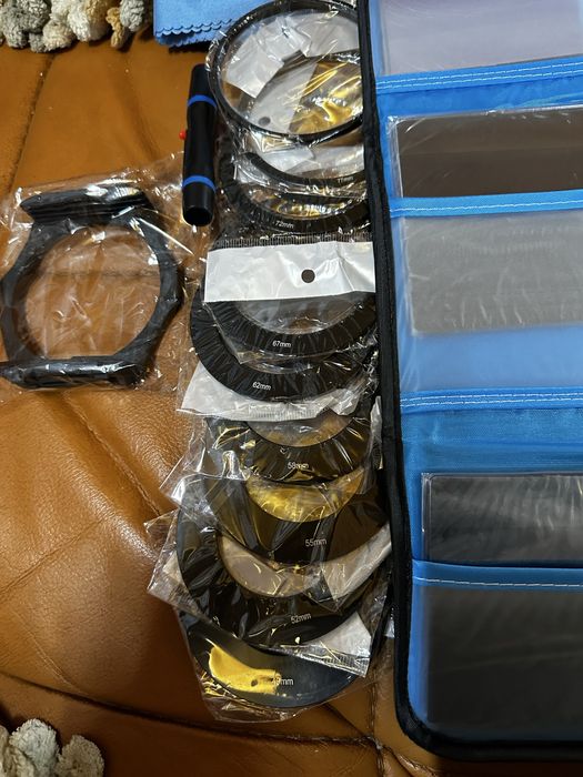 Набір, градуйовані кольорові фільтри та перехідні кільця 49-82 мм