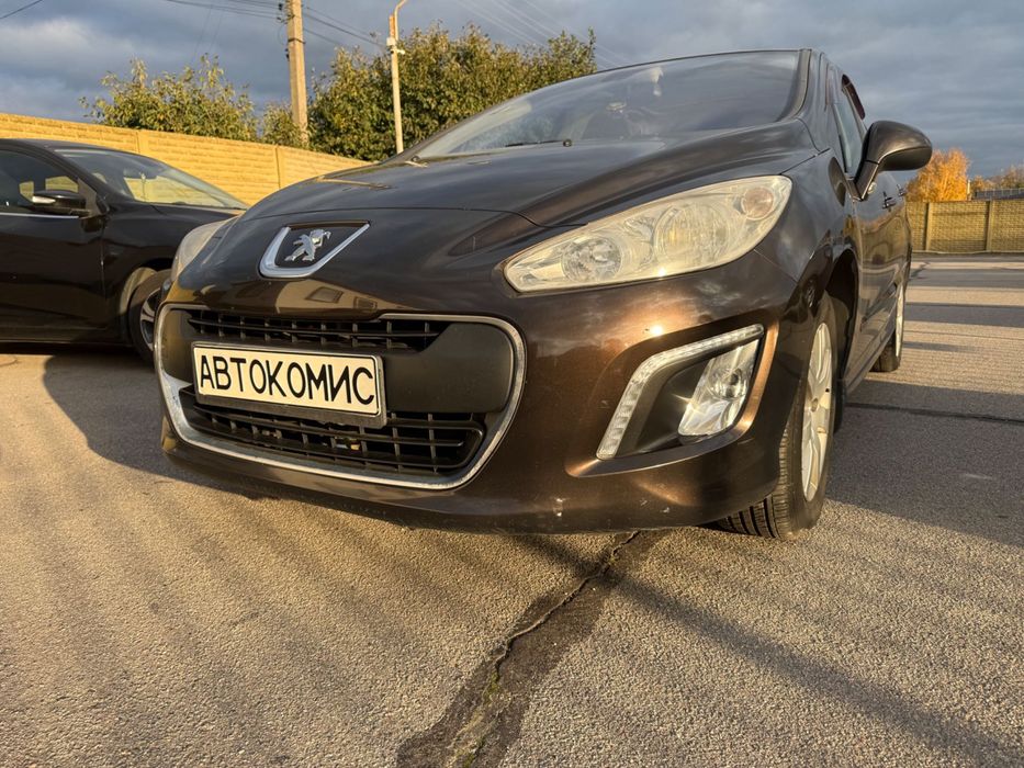 Продам авто пежо 308 2012г.в. АКП.