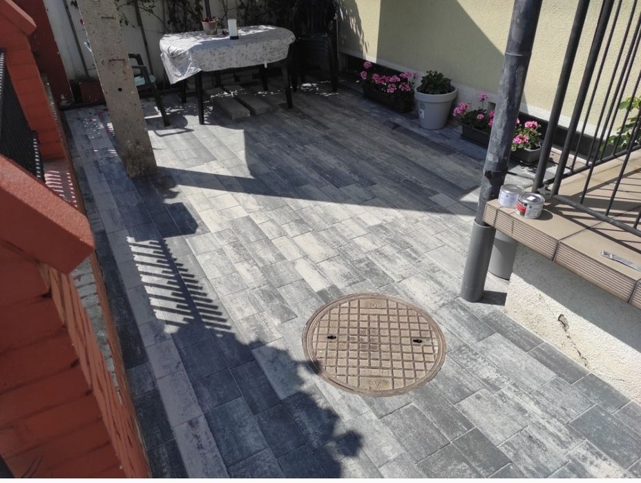 Prace ziemne i ogrodnicze - minikoparka - wywrotka