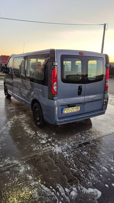 Vivaro Long klima Dwustrefowa