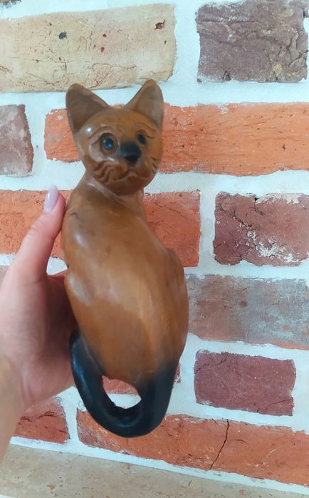 Вінтажна дерев'яна фігурка сіамського кота