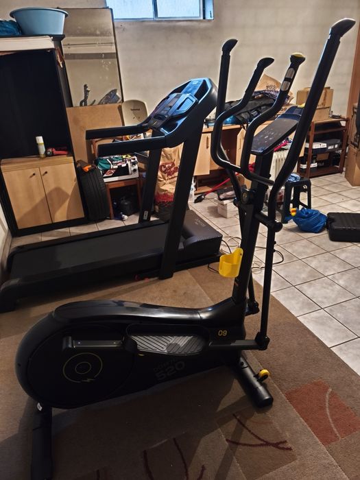 Bicicleta Elíptica Domyos 520 em Ótimo Estado