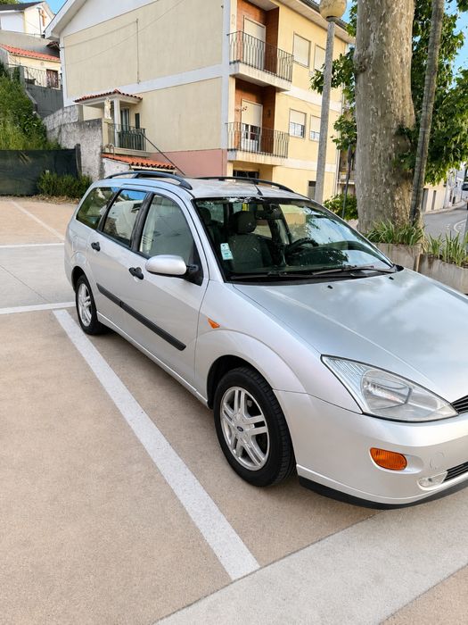 Ford Focus 1.4 – 2002 | Fiável e pronta a circular!