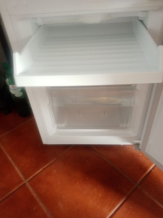 Frigorífico kunft 175L  180€