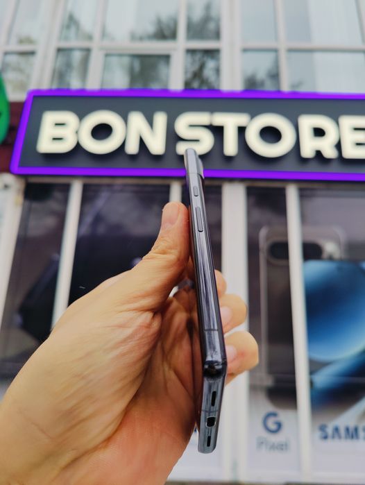 Магазин. Гарантія. Pixel 7 pro 256gb. Black