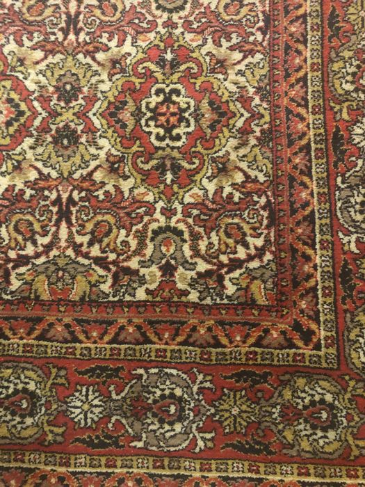 Килим з натурального матеріалу