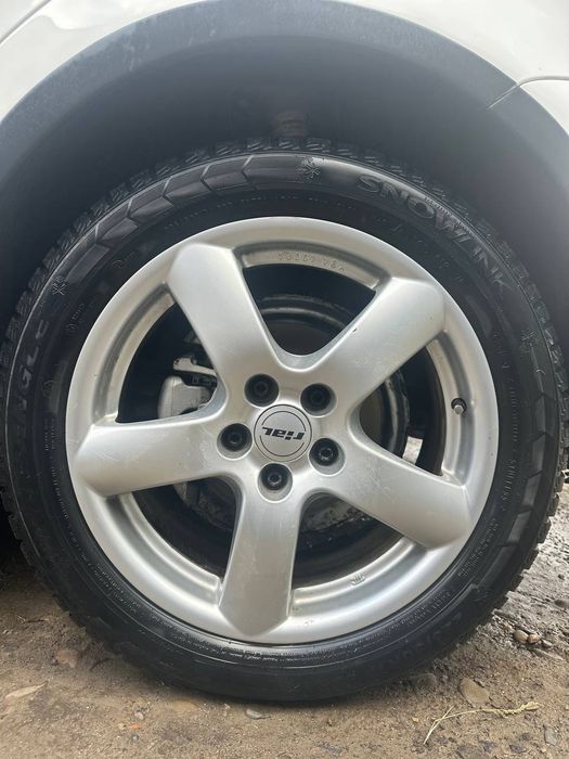 Продам 4 титана з резиною 250$ і дуги на віто 638, 60$