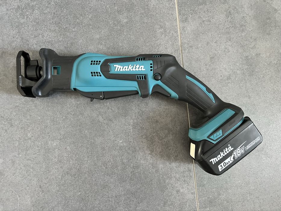 Акум.шабельна пила Makita DJR 183+АКБ 3.0Ah