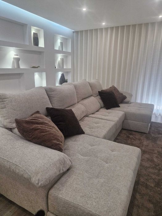 Sofá beje para sala