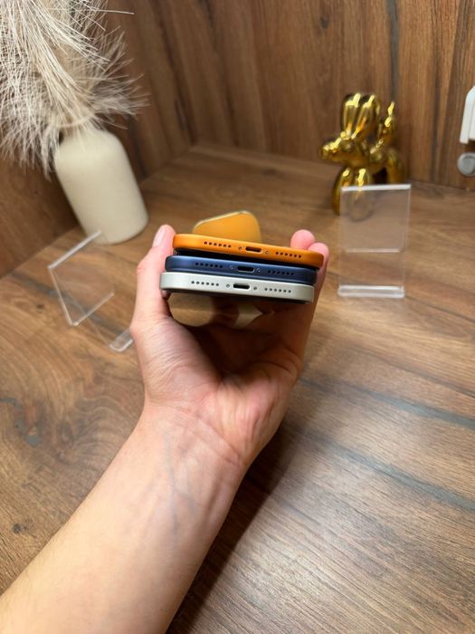 Apple iphone Xr 256 gb в корпусі 17 pro акб-100%