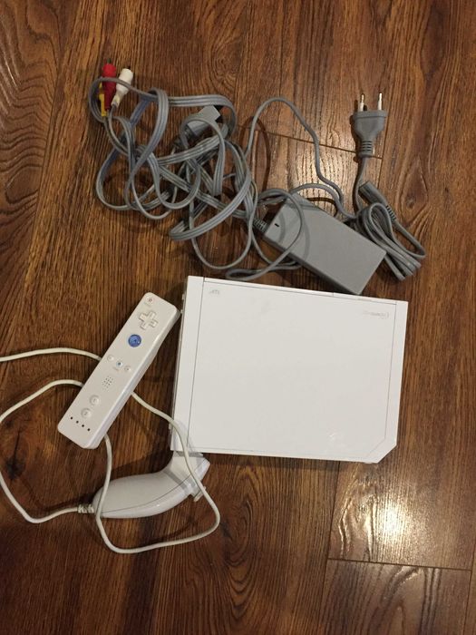 Nintendo Wii  - с играми - комплект включил и играй