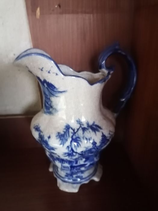 Peças decorativas em louça