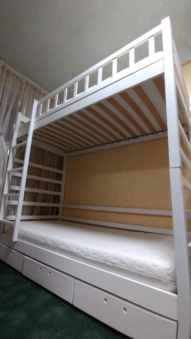 Двоповерхове, двоярусне, дерев'яне ,ліжко біле, кровать