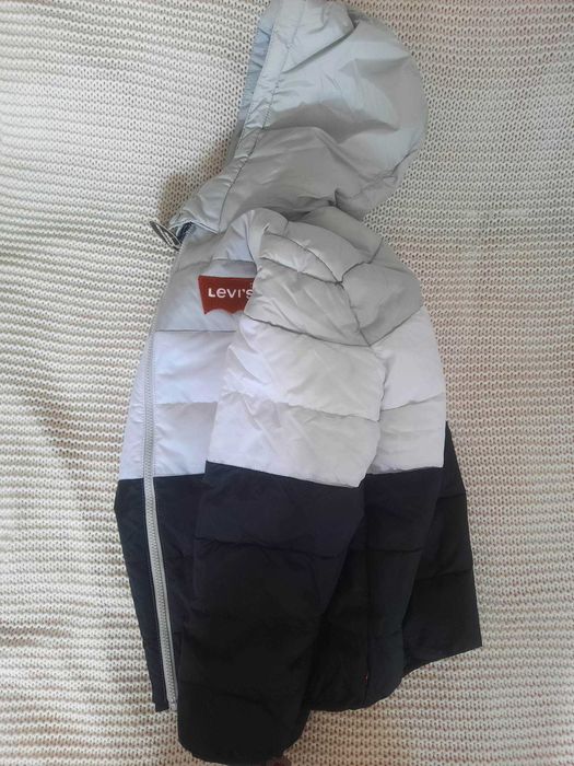 Levis świetna kurtka 140-152 cm (10-12)
