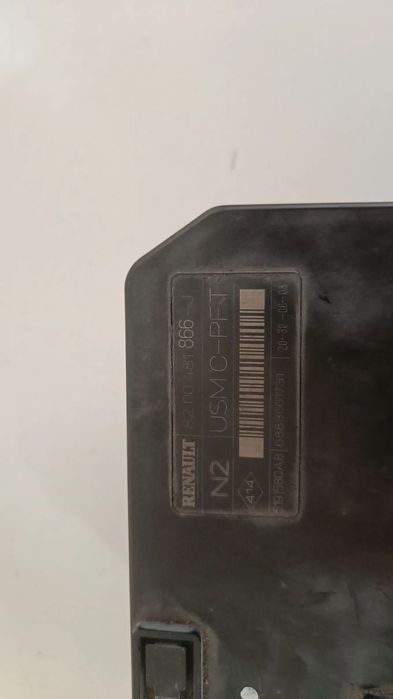 Caixa fusíveis/ caixa relés Renault Megane 2 II / Renault Scenic 2 II 2006  8200481866