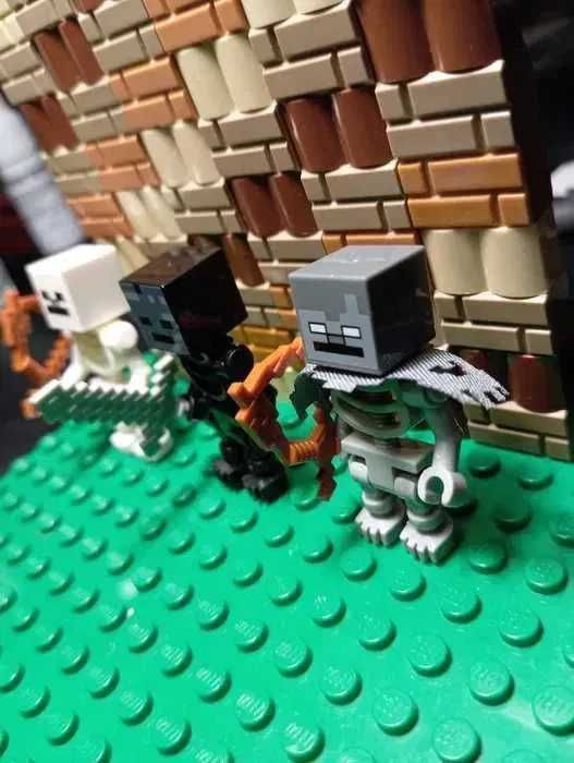 Zestaw Figurek jak Minecraft klock kompatybilne z LEGO Steve herobrine