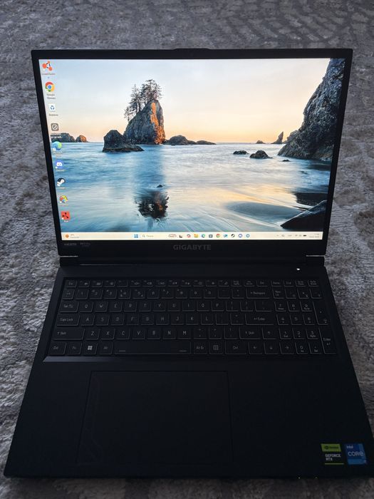 Laptop GigaByte G6X