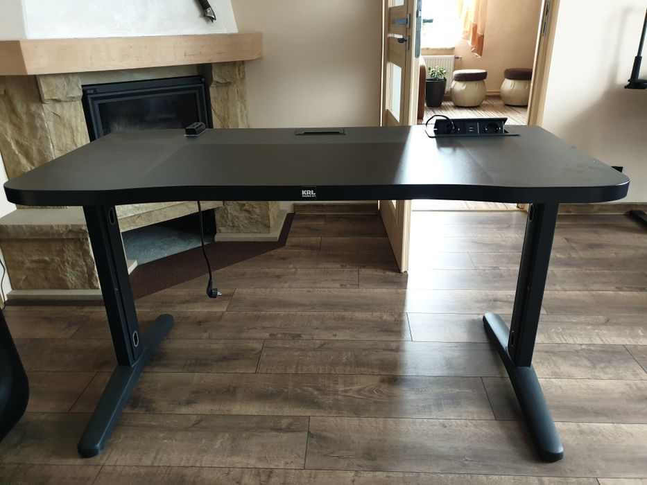 Praktycznie nowe Biurko KRL 140x66 LED pilot