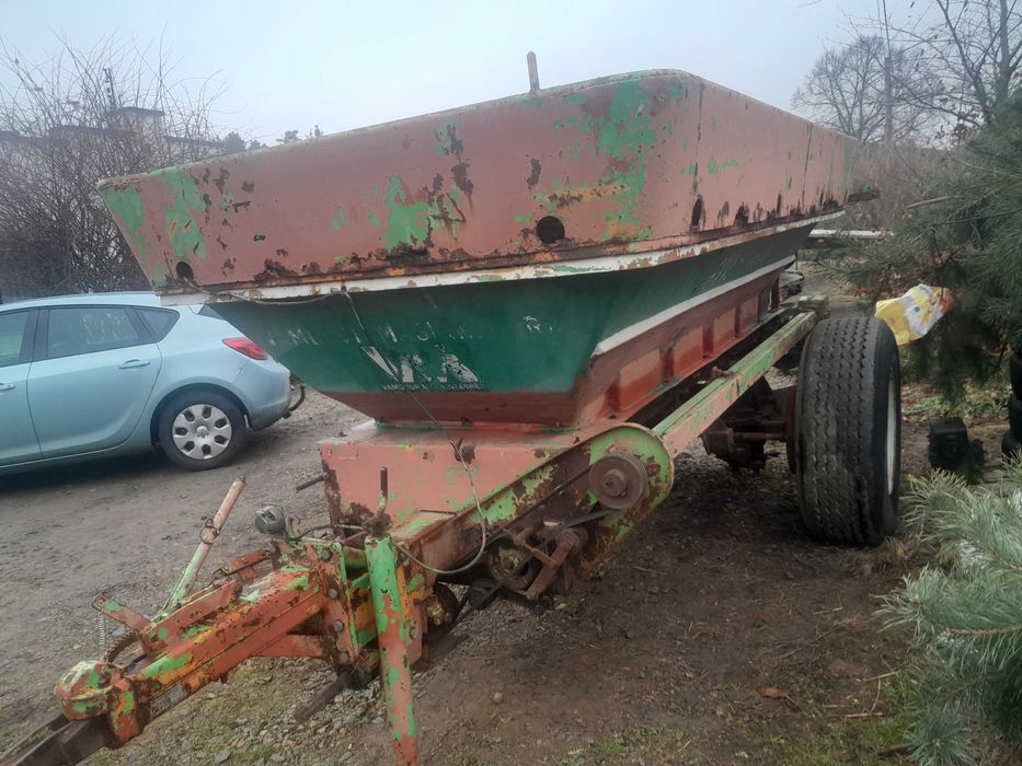 Rozsiewacz wapna Duńskiej produkcji jak Bredal