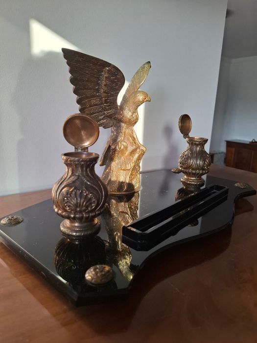 Tinteiro de Secretária em Bronze e base Acrílico preto