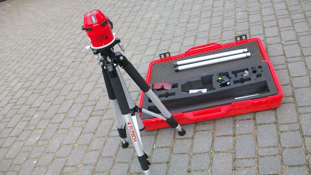 laser krzyżowy Futech multicross 8 - niwelator + statyw