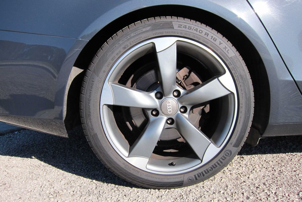 AUDI A4 B8 avant 2.0 TDI 143 cv