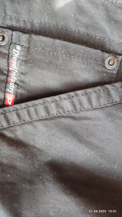 Джинсы diesel   .