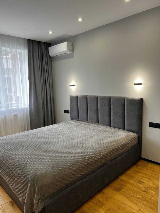 Продаж 2к квартири 86м2 з дизайнерським ремонтом у центрі Франківська