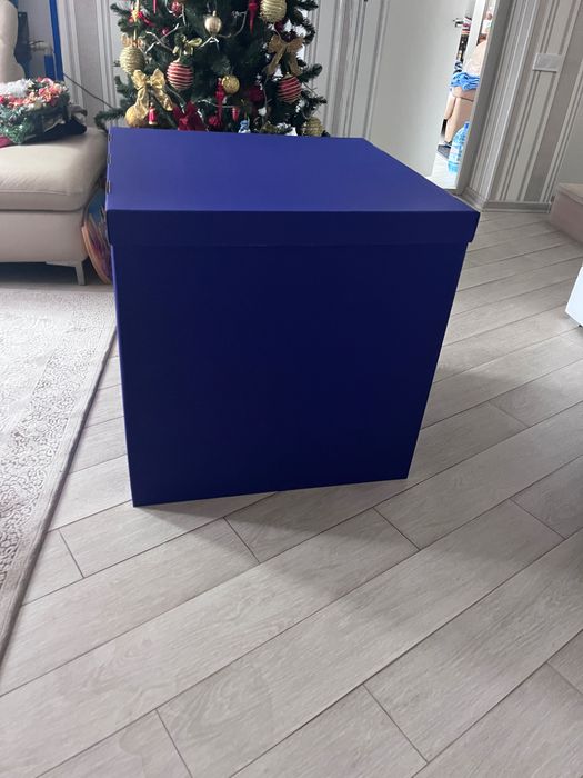 Коробка сюрприз подарункова для кульок велика 70 на 70