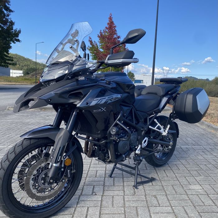 Benelli TRK 502x + Oferta Capacete Nexx X.WED 2 tam. L
