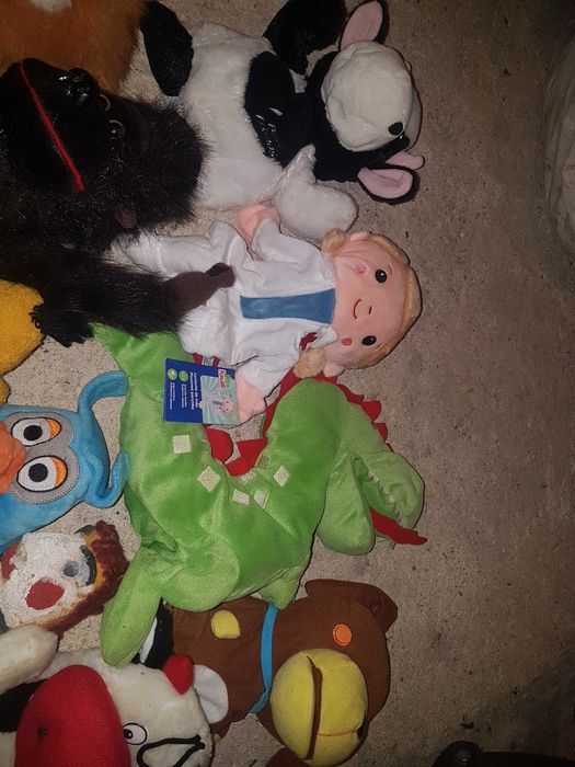 18 fantoches alguns antigos