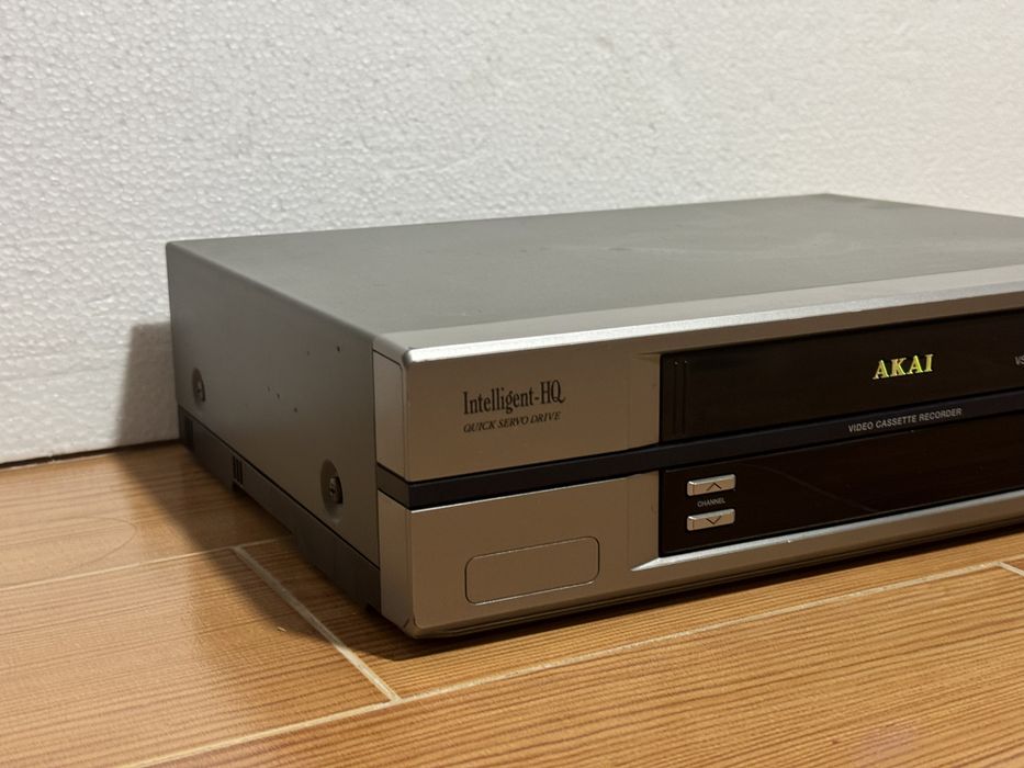 Leitor/Gravador VHS AKAI