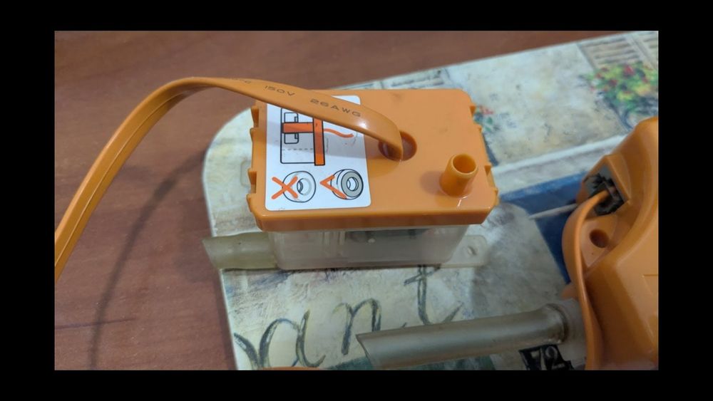 Дренажний насос для кондиціонера Aspen Mini Orange та Aspen Maxi Orange