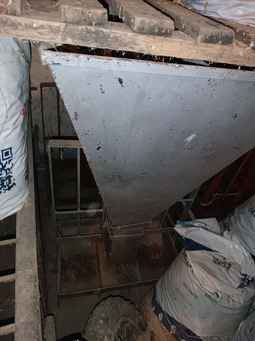 Karmnik dla trzody tubomaty