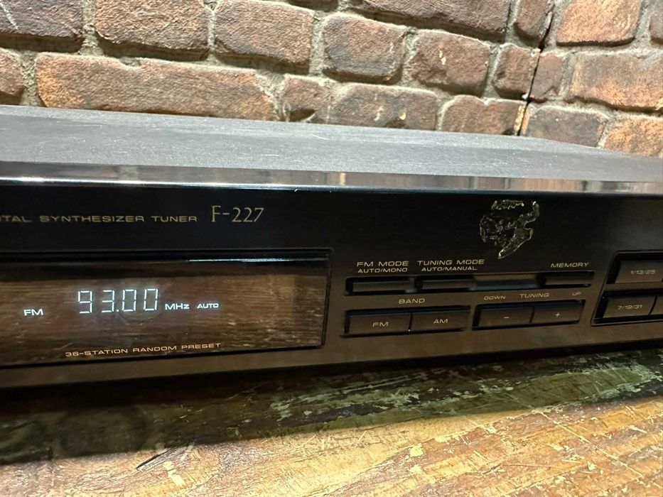 Tuner Radiowy Pioneer F-227 2